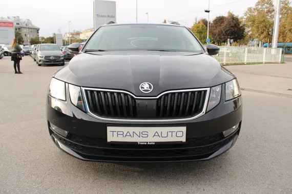 Škoda Octavia Combi 1.6 TDi DSG *VIRTUAL,NAVIGACIJA* Image 2